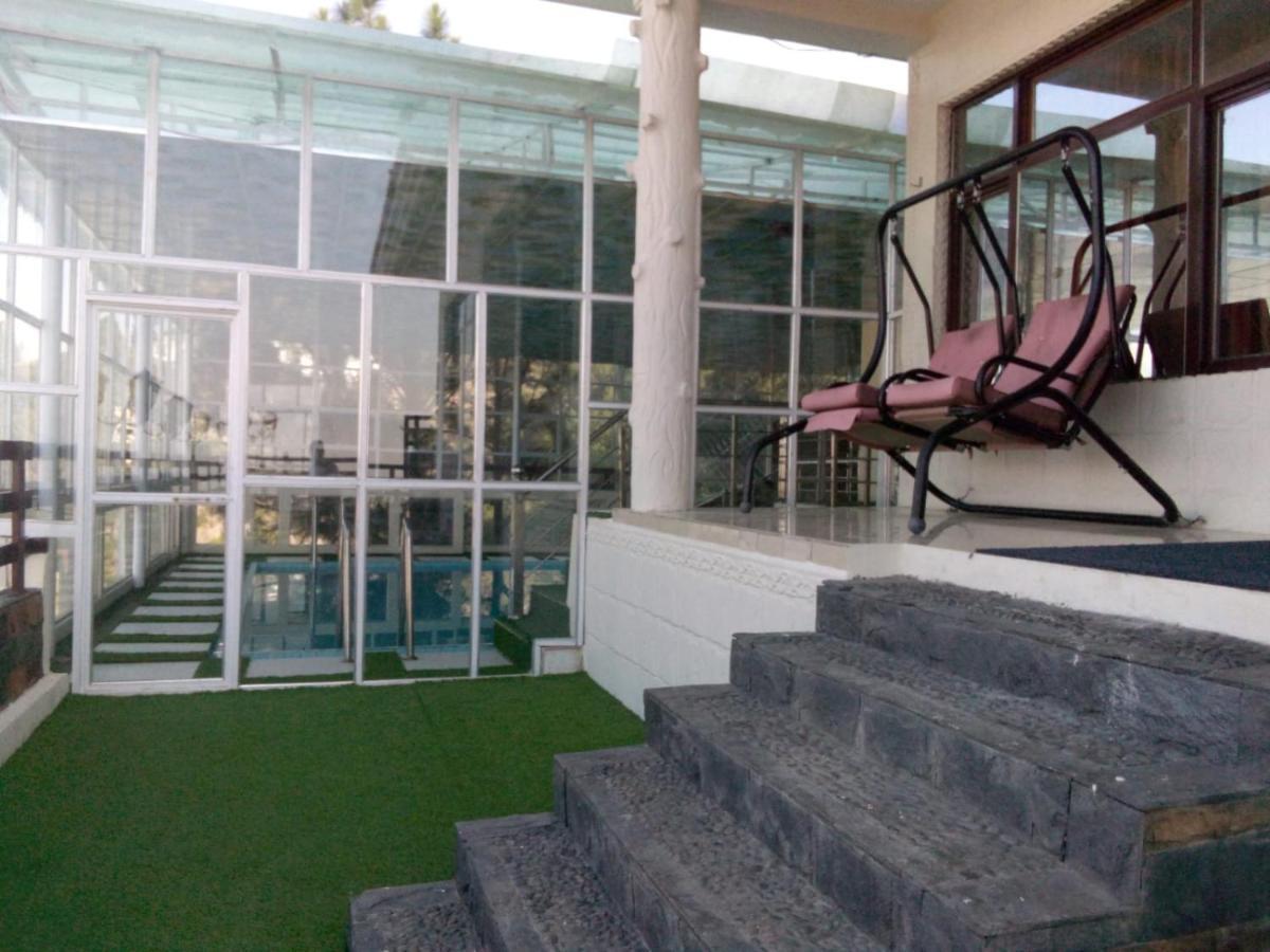 Burj Al Swat Hotel Saidu Sharif Buitenkant foto