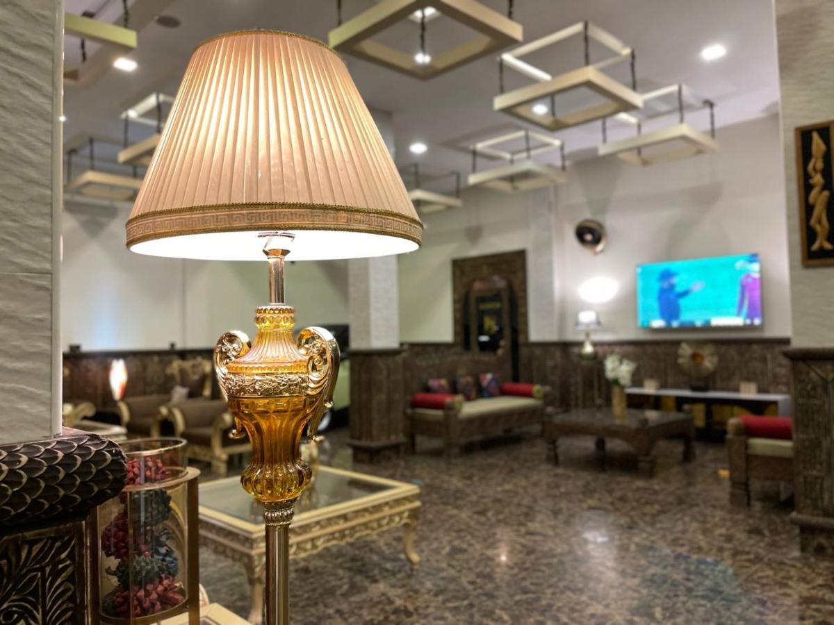 Burj Al Swat Hotel Saidu Sharif Buitenkant foto